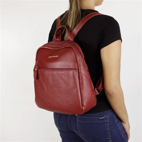 Mochilas e Bolsas Femininas em Promoção .